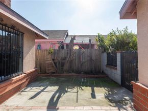 2346 Hayes Avenue, Long Beach CA 90810