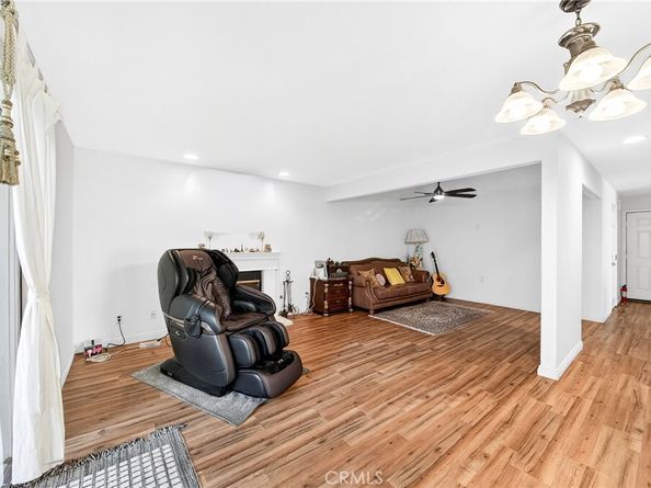 2629 Altura Avenue, La Crescenta CA 91214