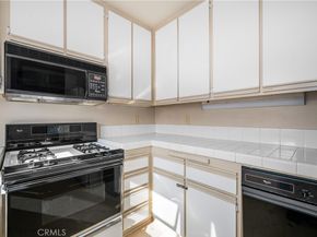 3605 E Anaheim 407, Long Beach CA 90804