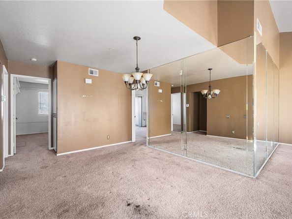 3605 E Anaheim 407, Long Beach CA 90804