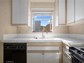 3605 E Anaheim 407, Long Beach CA 90804