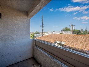 3605 E Anaheim 407, Long Beach CA 90804