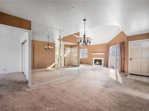 3605 E Anaheim 407, Long Beach CA 90804