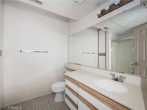 3605 E Anaheim 407, Long Beach CA 90804