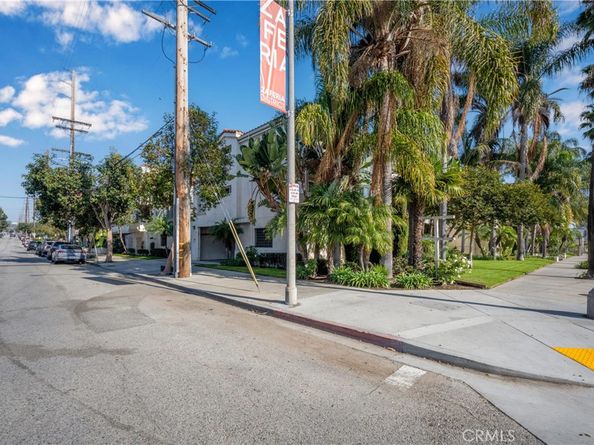 3605 E Anaheim 407, Long Beach CA 90804