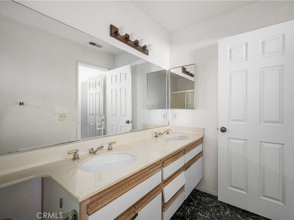 3605 E Anaheim 407, Long Beach CA 90804