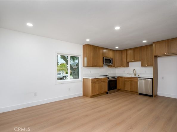 551 W Crescent Drive, Azusa CA 91702