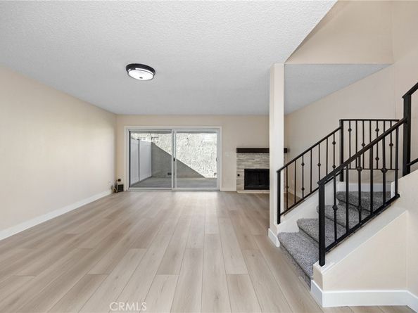 8347 Grenoble Street 9, Sunland CA 91040