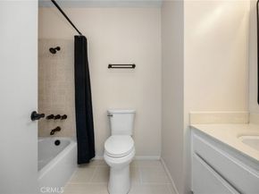 8347 Grenoble Street 9, Sunland CA 91040