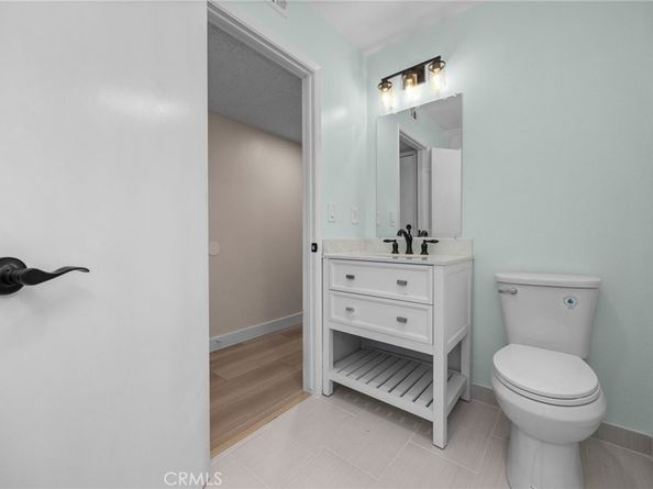 8347 Grenoble Street 9, Sunland CA 91040