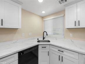 8347 Grenoble Street 9, Sunland CA 91040