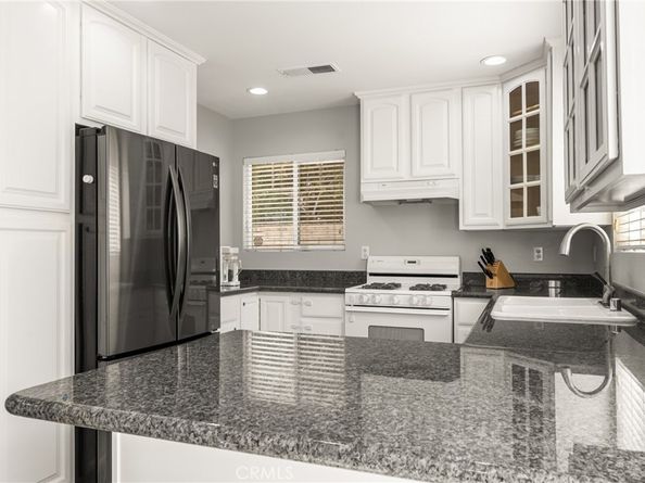 418 E Olive #B, Monrovia CA 91016