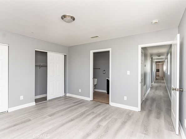 1639 1639 1/2 E 109th, Los Angeles CA 90059