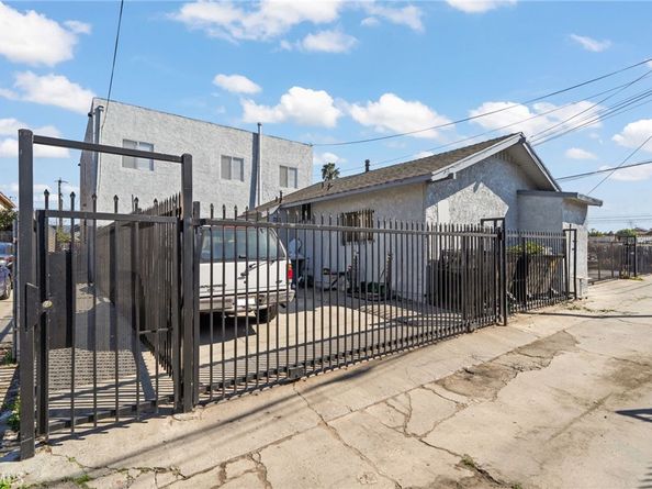 1035 Orange Avenue, Long Beach CA 90813