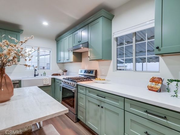 6832 Cerritos Avenue, Long Beach CA 90805