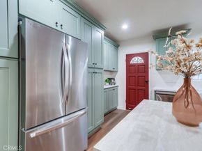 6832 Cerritos Avenue, Long Beach CA 90805
