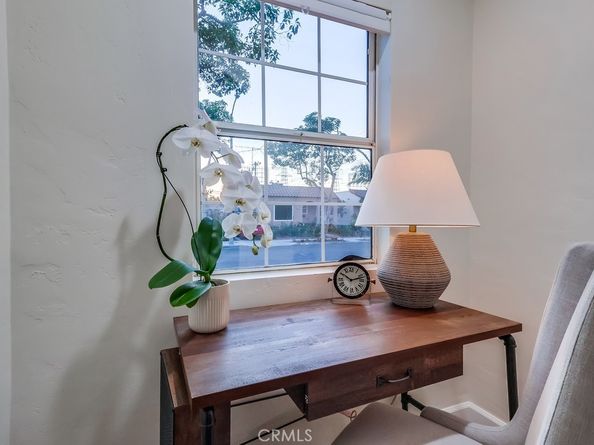 6832 Cerritos Avenue, Long Beach CA 90805