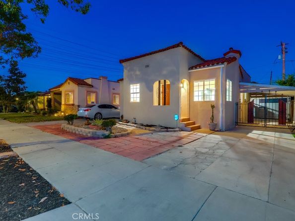 6832 Cerritos Avenue, Long Beach CA 90805