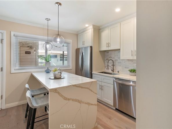 9005 Cynthia Street 215, West Hollywood CA 90069