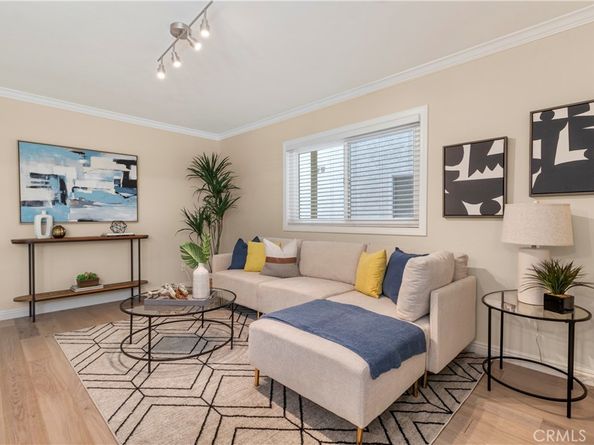 9005 Cynthia Street 215, West Hollywood CA 90069