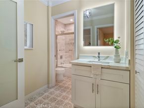 9005 Cynthia Street 215, West Hollywood CA 90069
