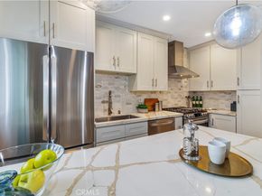 9005 Cynthia Street 215, West Hollywood CA 90069