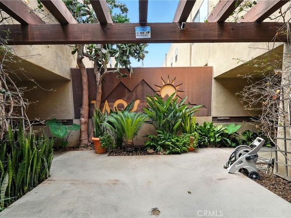 940 E 3rd Street 10, Long Beach CA 90802