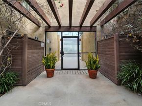 940 E 3rd Street 10, Long Beach CA 90802