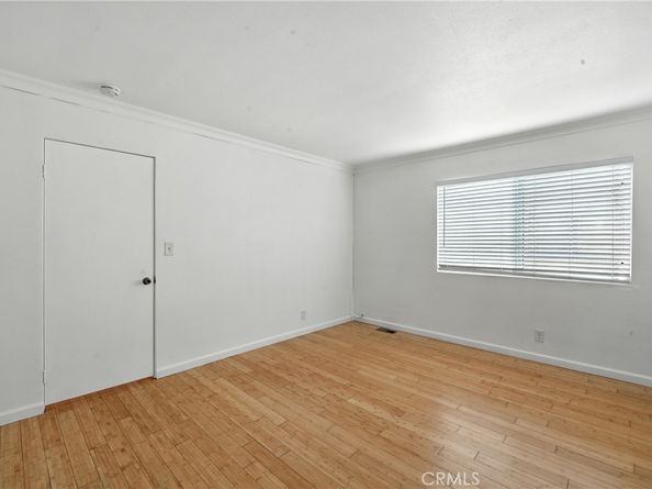 940 E 3rd Street 10, Long Beach CA 90802
