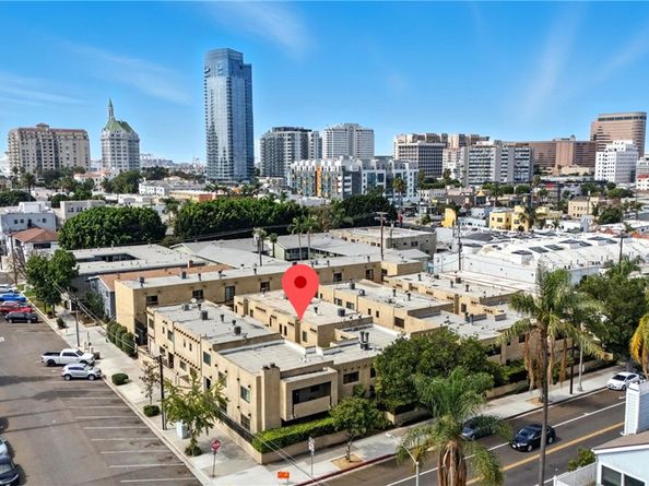 940 E 3rd Street 10, Long Beach CA 90802