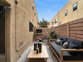 940 E 3rd Street 10, Long Beach CA 90802