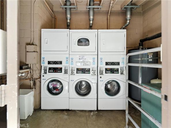 940 E 3rd Street 10, Long Beach CA 90802