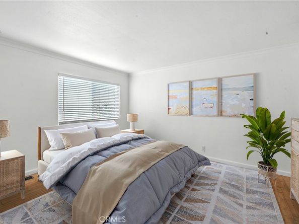 940 E 3rd Street 10, Long Beach CA 90802