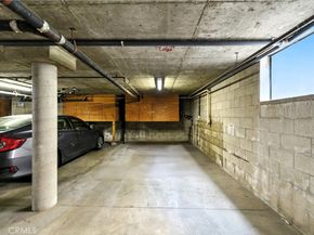 940 E 3rd Street 10, Long Beach CA 90802
