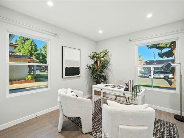 5613 Oliva Avenue, Lakewood CA 90712