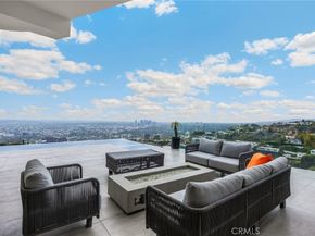 1609 Viewmont Drive, Los Angeles CA 90069