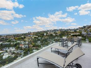 1609 Viewmont Drive, Los Angeles CA 90069