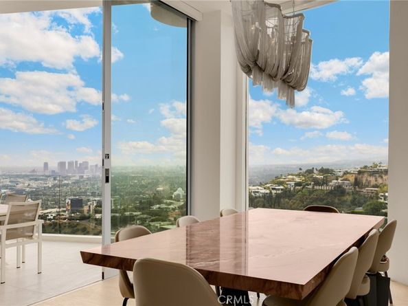 1609 Viewmont Drive, Los Angeles CA 90069