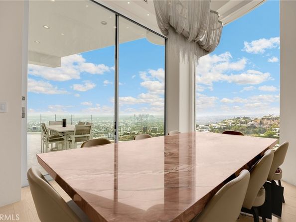 1609 Viewmont Drive, Los Angeles CA 90069