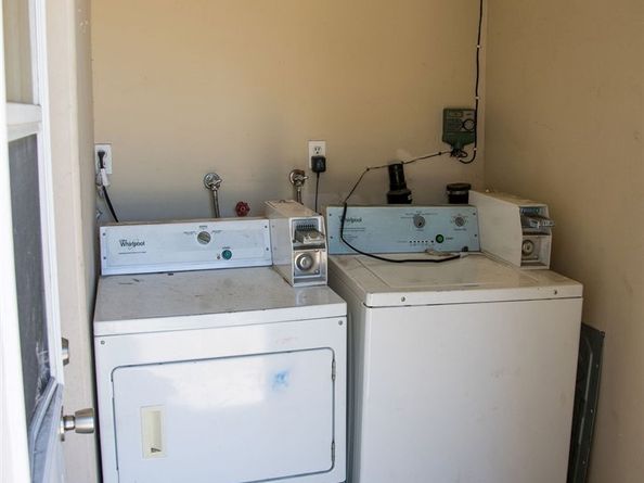 401 W Guinida Lane, Anaheim CA 92805