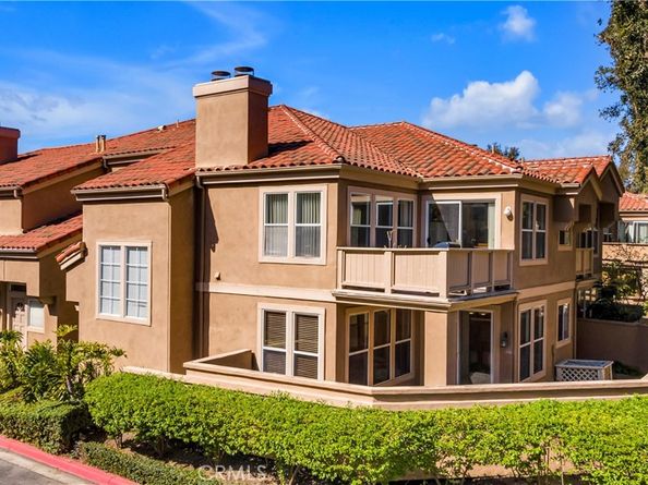 2 Ellisworth Aisle, Irvine CA 92620