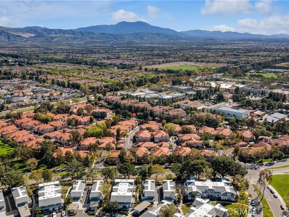 2 Ellisworth Aisle, Irvine CA 92620