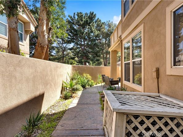2 Ellisworth Aisle, Irvine CA 92620