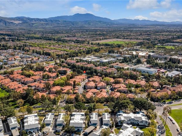 2 Ellisworth Aisle, Irvine CA 92620