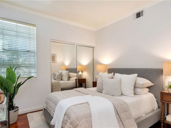 2 Ellisworth Aisle, Irvine CA 92620