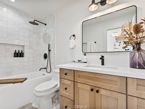 4365 Mclaughlin Avenue 25, Los Angeles CA 90066