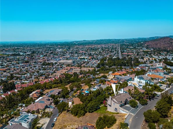 12272 Media Panorama, North Tustin CA 92705