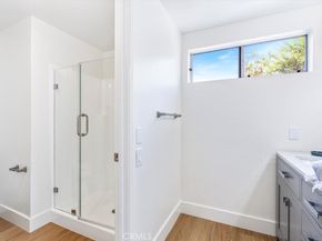 4 Wintergreen 4, Irvine CA 92604