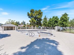 4 Wintergreen 4, Irvine CA 92604