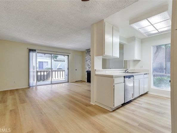 2813 S Fairview Street G, Santa Ana CA 92704